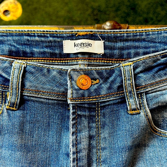Kensie Jeans size 10/30 slim fit capris. Like new condition. - Picture 1 of 4